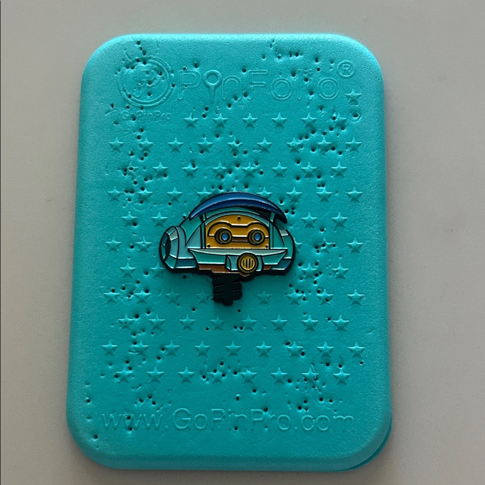 5/$30 Disney R3-X Capitan Rex Star Yours D23 2021 Gold Member pin